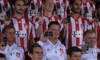 Fussball 1. Bundesliga 2010/2011:  Fototermin beim  FC Bayern Muenchen