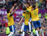 FUSSBALL Olympia 2012 Maenner: Brasilien - Weissrussland