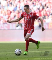 Fussball 1. Bundesliga Saison 16/17: FC Bayern Muenchen - SC Freiburg