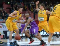 Basketball 1. Bundesliga 14/15 Hauptrunde:  Walter Tigers Tuebingen - BG Goettingen