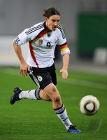 Fussball: International, Frauen Laenderspiel: Deutschland, PRINZ am Ball