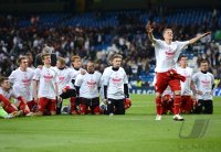 Fussball International, Champions League Saison 2011/2012: Bastian Schweinsteiger (FC Bayern Muenchen) vor der Mannschaft