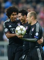 Fussball CHL&Acirc;&nbsp; Saison 12/13:  JUBEL Claudio Pizarro (FC Bayern Muenchen)