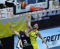 Barmer 2. Basketball Bundesliga  18/19: Tigers Tuebingen - Roemerstrom Gladiators Trier