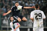 FUSSBALL 1. BUNDESLIGA: Moenchengladbach - Bayern