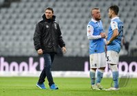 Fussball 2. BUNDESLIGA 14/15 : Enttaeuschung Trainer Markus von Ahlen (1860 Muenchen)