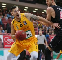 Basketball 1. Bundesliga 15/16 Hauptrunde: Walter Tigers Tuebingen -  Giessen 46ers