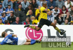 Fussball Bundesliga: Borussia Dortmund - Schalke 04, Zweikampf