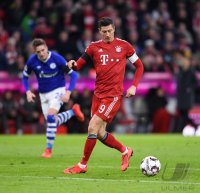 Fussball 1. Bundesliga Saison 18/19: FC Bayern Muenchen - FC Schalke 04
