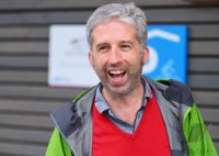 Oberbuergermeister Palmer nimmt die Radgarage am Tuebinger Hauptbahnhof in Betrieb