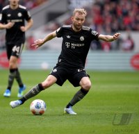 Fussball 1. Bundesliga  Saison  2025/2026  28. Spieltag SC Freiburg - FC Bayern Muenchen