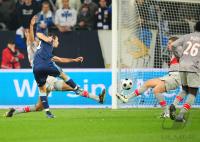 FUSSBALL UEFA CUP: Schalke - Paris