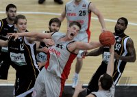 Basketball  1. Bundesliga  10/11   Walter Tigers Tuebingen - Brose Baskets