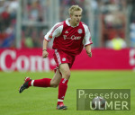 FUSSBALL  FC Bayern Muenchen  Rau  (FCB) am Ball