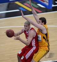 Basketball 1. Bundesliga 2012/2013:  Walter Tigers Tuebingen - Brose Baskets Bamberg