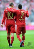 Fussball 1. Bundesliga, Saison 2011/2012:  Arjen Robben (li,) mit Franck Ribery (FC Bayern Muenchen)