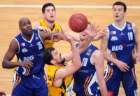 Basketball 1. Bundesliga 13/14:  Walter Tigers Tuebingen - Eisbaeren Bremerhaven