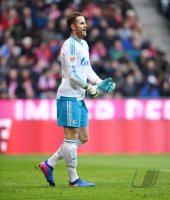 Fussball 1. Bundesliga Saison 16/17: FC Bayern Muenchen - FC Schalke 04