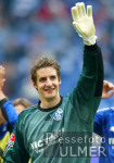 Fussball 1. Bundesliga: Schalke - Hamburg, Keeper HEIMEROTH winkt