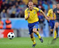 FUSSBALL EURO 2008: Schweden, LJUNGBERG Einzelaktion