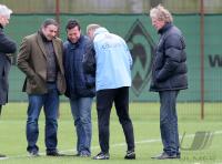 Fussball 1. Bundesliga: Training SV Werder Bremen mit Praktikant Lothar Matthaeus