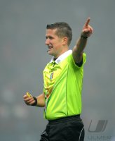 FUSSBALL International SERIE A 2011/2012: Schiedsrichter Daniele Orsato