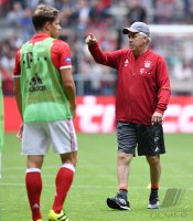 Fussball 1. Bundesliga 16/17: Trainer Carlo Ancelotti (FC Bayern Muenchen)
