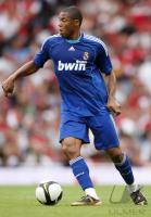 FUSSBALL INTERNATIONAL: Madrid, BAPTISTA Einzelaktion