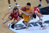 Basketball 1. Bundesliga 2013/2014:  Walter Tigers Tuebingen - Brose Baskets Bamberg