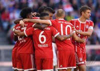 Fussball 1. Bundesliga Saison 17/18: FC Bayern Muenchen - SC Freiburg