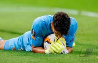 FUSSBALL UEFA Europa League 19/20 Finalturnier: Torwart Bono (Sevilla)