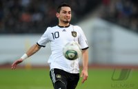 Fussball: International Saison 2010/2011: Deutschland U21, GUENDOGAN am Ball