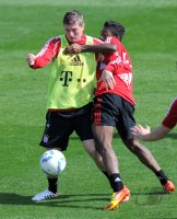 Fussball 1. Bundesliga 11/12: FC Bayern Muenchen Training in Doha