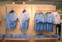 Fussball 2. Bundesliga: Fanshop beim TSV 1860 Muenchen