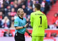 Fussball 1. Bundesliga Saison 19/20: FC Bayern Muenchen - FC Augsburg