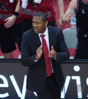 Basketball 1. Bundesliga 14/15 Hauptrunde:  Walter Tigers Tuebingen - Artland Dragons