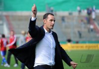 FUSSBALL, DFB Pokal 1. Hauptrunde:  Trainer Heiko Herrlich (Unterhaching)
