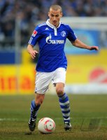 Fussball: 1. Bundesliga Saison 2010/2011: Schalke 04 - 1. FC Nuernberg