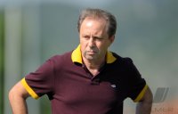 Fussball 1. Bundesliga Saison   2011/2012 :  Trainer Milovan Rajevac (Qatar)
