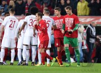 Fussball 1. Bundesliga 15/16: FC Augsburg - FC Bayern Muenchen