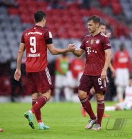 Fussball 1. Bundesliga Saison 21/22: FC Bayern Muenchen -  1. FC Koeln