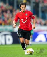 FUSSBALL 1. BUNDESLIGA: Hannover, HUSZTI Einzelaktion