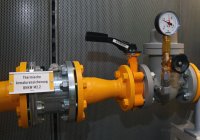 Schmuckbild Energiekrise: Gasleitung, Gasdruckanzeige, THERMISCHE ARMATURENSICHERUNG