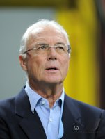 FUSSBALL CHL  Saison 10/11: Franz Beckenbauer