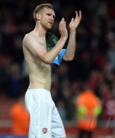 FUSSBALL  CHL  Saison 2013/2014: Arsenal London - SSC Neapel