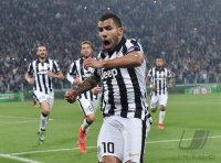 Fussball CHL 14/15 Halbfinale: JUBEL Carlos Tevez (Juventus Turin)