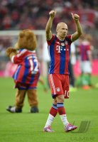 Fussball 1. Bundesliga Saison 14/15: JUBEL Arjen Robben (FC Bayern Muenchen)