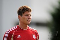 Fussball 1. Bundesliga Saison   2011/2012 :  Mario Gomez (FC Bayern Muenchen)