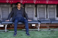 Fussball 1. Bundesliga Saison 15/16: FC Bayern Muenchen - VfB Stuttgart