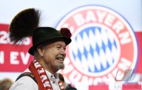 Fussball 1. Bundesliga Jahreshauptversammlung FC Bayern Muenchen